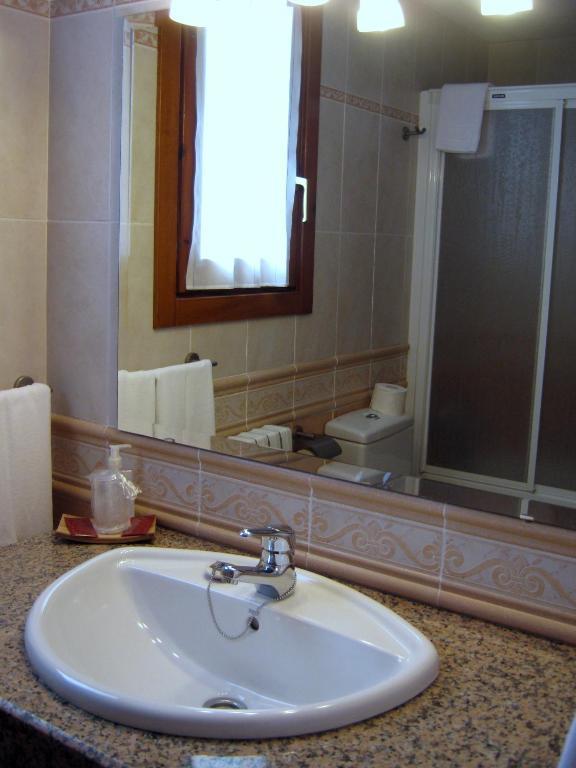 Casa La Abadia Guest House Cerler Cameră foto